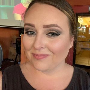 Meet your Posher, Lindsey